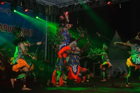 Baju Tari  ( kasual)