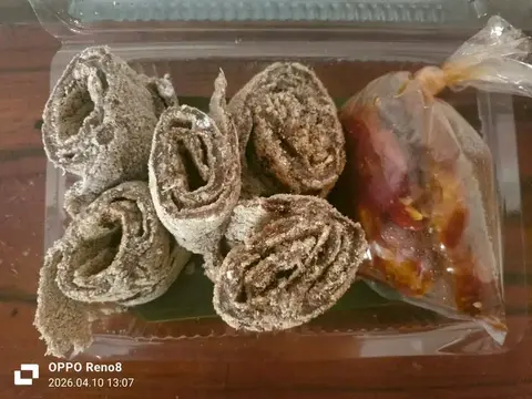 Tonpe gulmera ples ikan saos asam