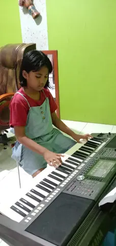 LES MUSIK KEYBOARD DASAR 1 SAMPAI 6 BULAN DI MANOKWARI