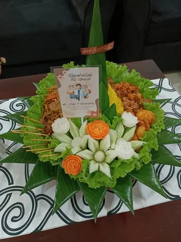 TUMPENG