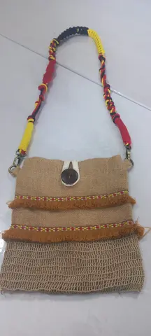 Tas Modifikasi Serat Kayu Mincau